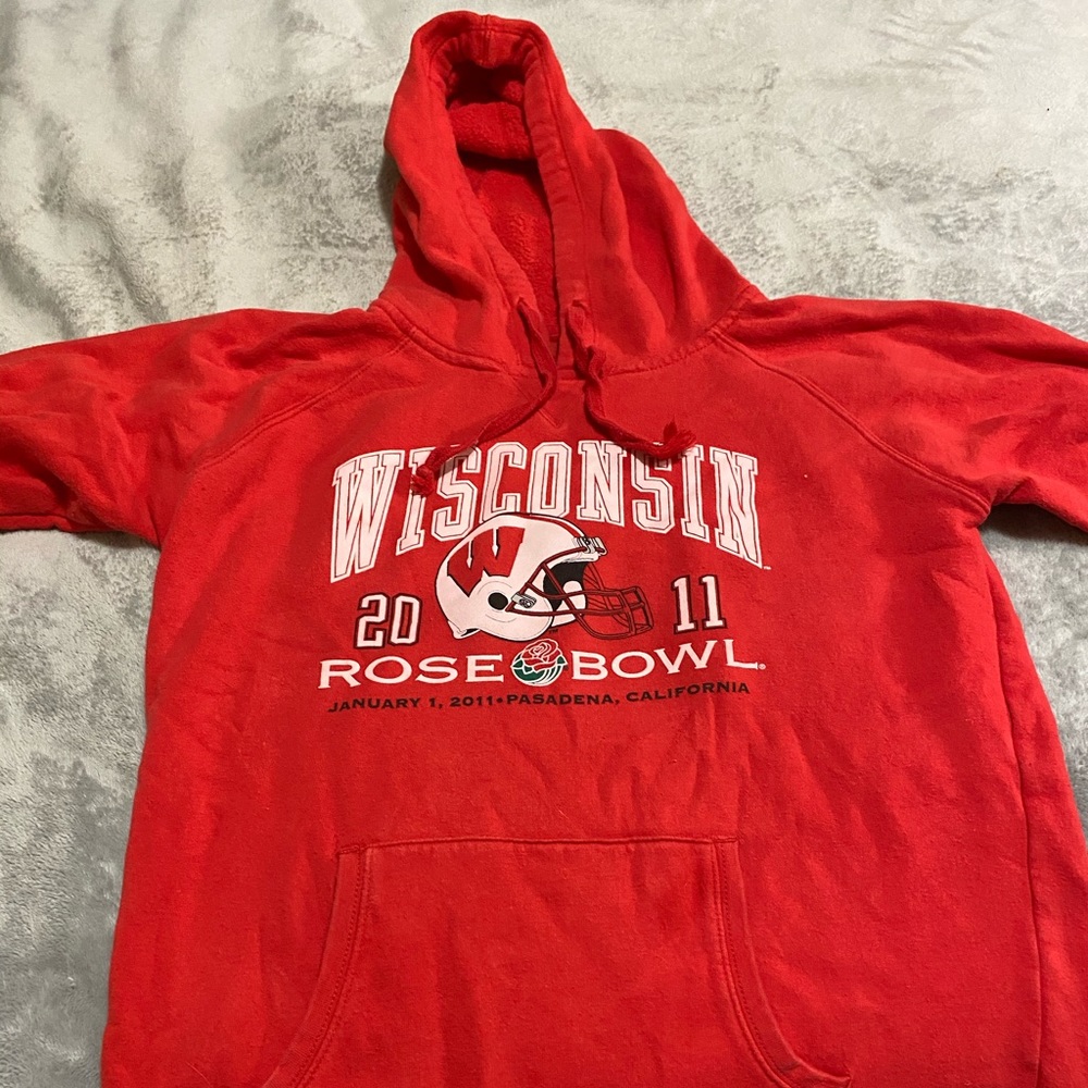 Wisconsin Badgers Rose Bowl Hoodie